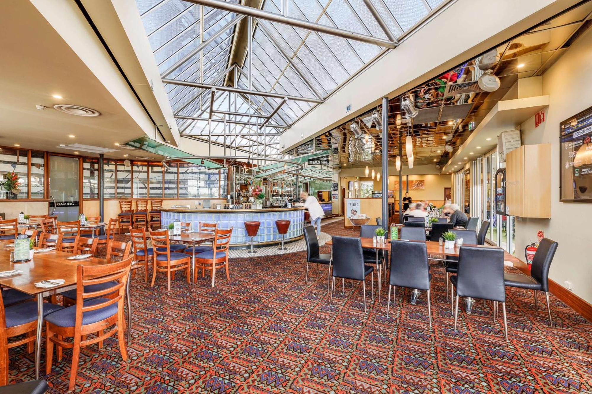 Nightcap At Findon Hotel Adelaide Dış mekan fotoğraf